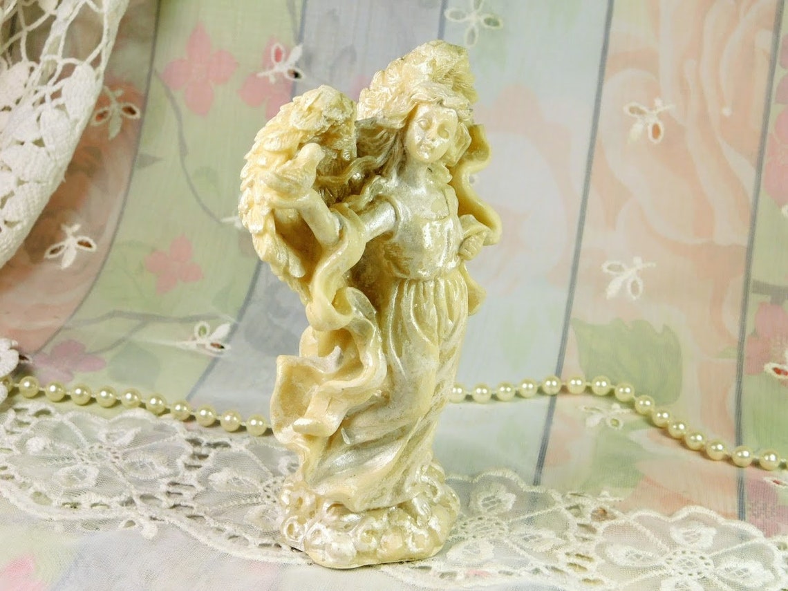 Angel Figurine in Sculpted Resin Vintage Small Angel Figurine Etsy