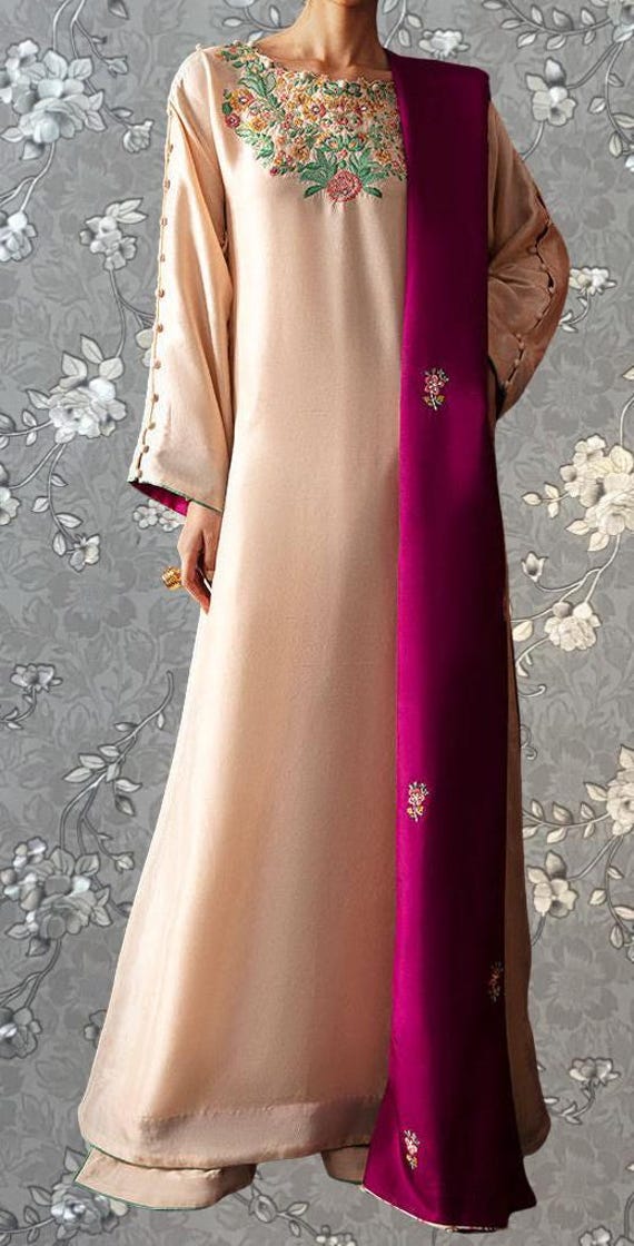 cream pink color dress Cream Floral Print Casual Midi Dress: Liora Cream Floral Print / Small