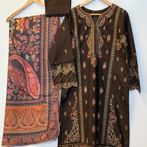 simple winter dress designs pakistani Designer Winter Dresses On the Go