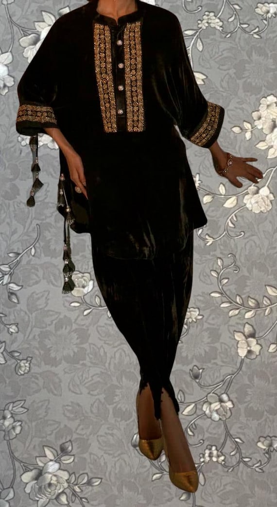 party velvet dresses pakistani Velvet Explore Party Wear