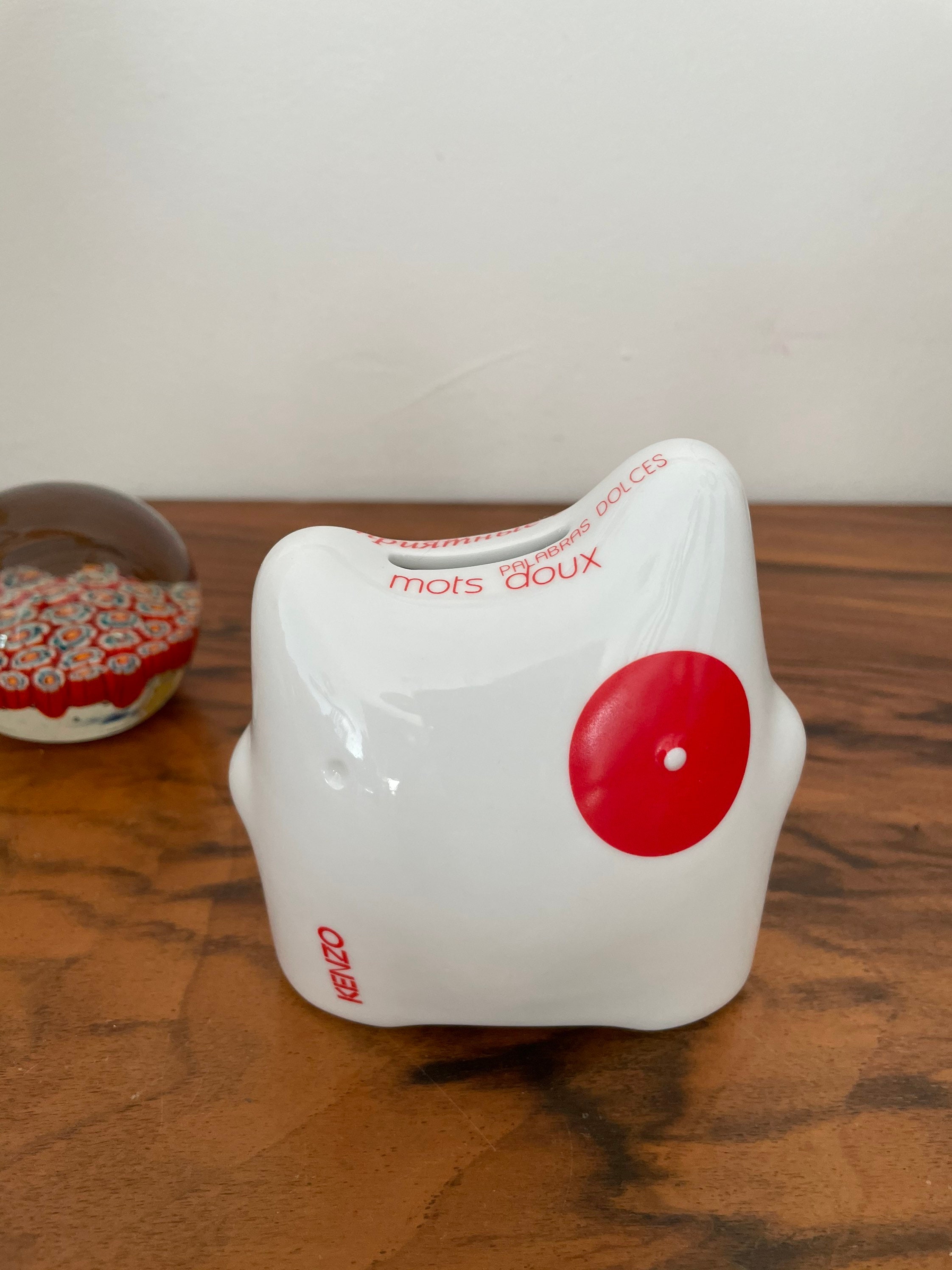 Tirelire Kenzo en Céramique Blanche/Objet Publicitaire Vintage Français 90S 00S Money Bank