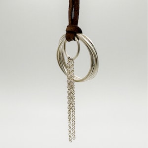 Hoepel hanger met kettingen, zilveren hanger ketting, lederen koorden ketting, lange zilveren ketting, hanger ketting, rock stijl hanger