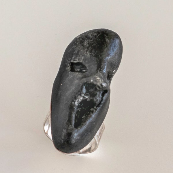 Face Sculpture Ring, Black Ring, Sculptural Ring, Adjustable Silver Band Ring, Clay Sculpture Face Ring, Statement Ring, Artisan Jewelry