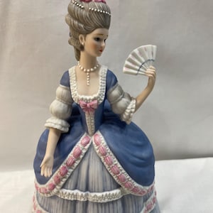 Lenox &quot;Governor&#39;s Garden Party&quot; Figurine