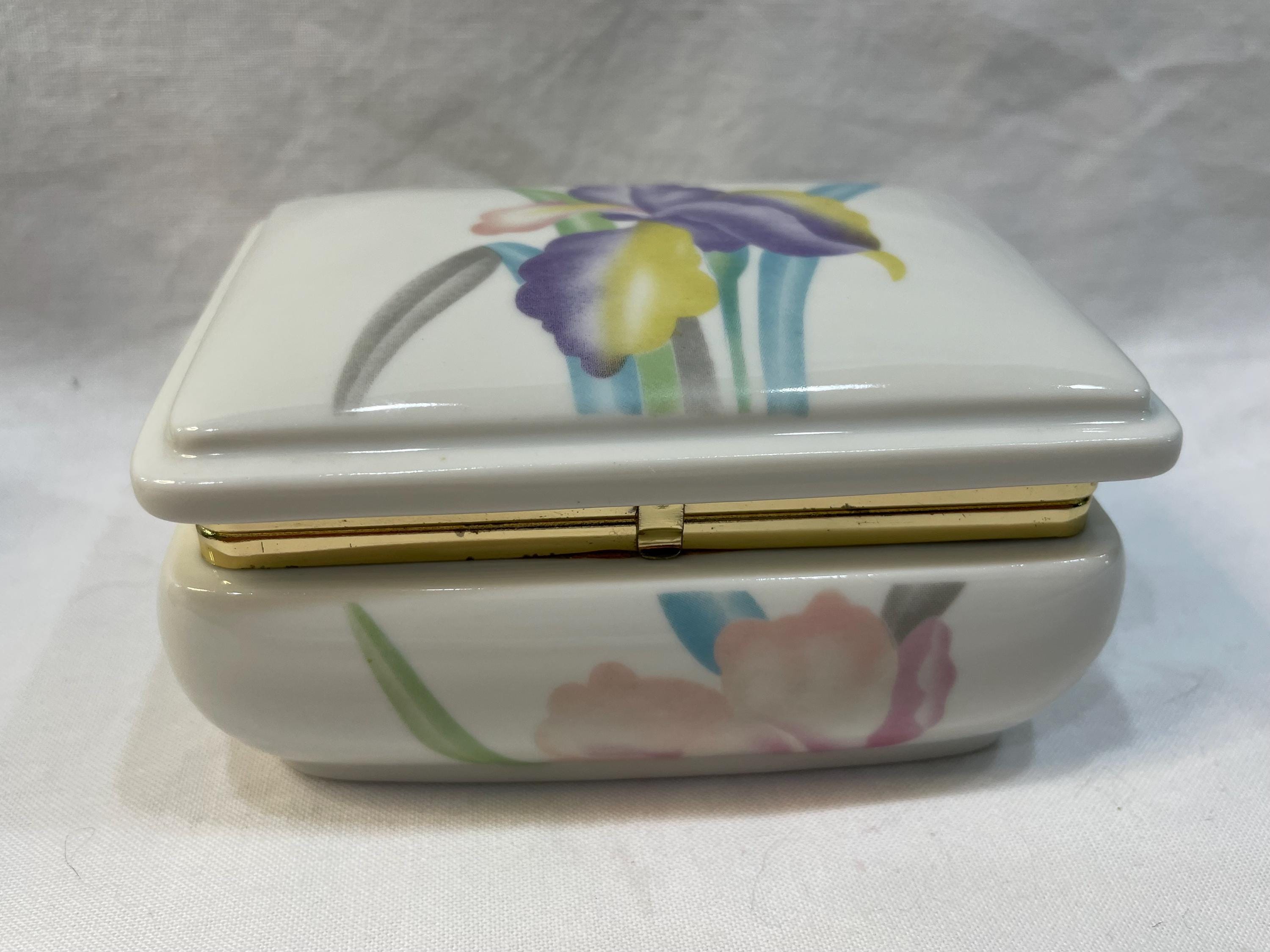 Van Gogh Almond Blossom 23 Note Musical Jewelry Box - SF Music Box Co.- Music Box Attic - View #6