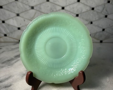 Vintage Anchor Hocking Fire King Jadeite Light Green Glass Plate