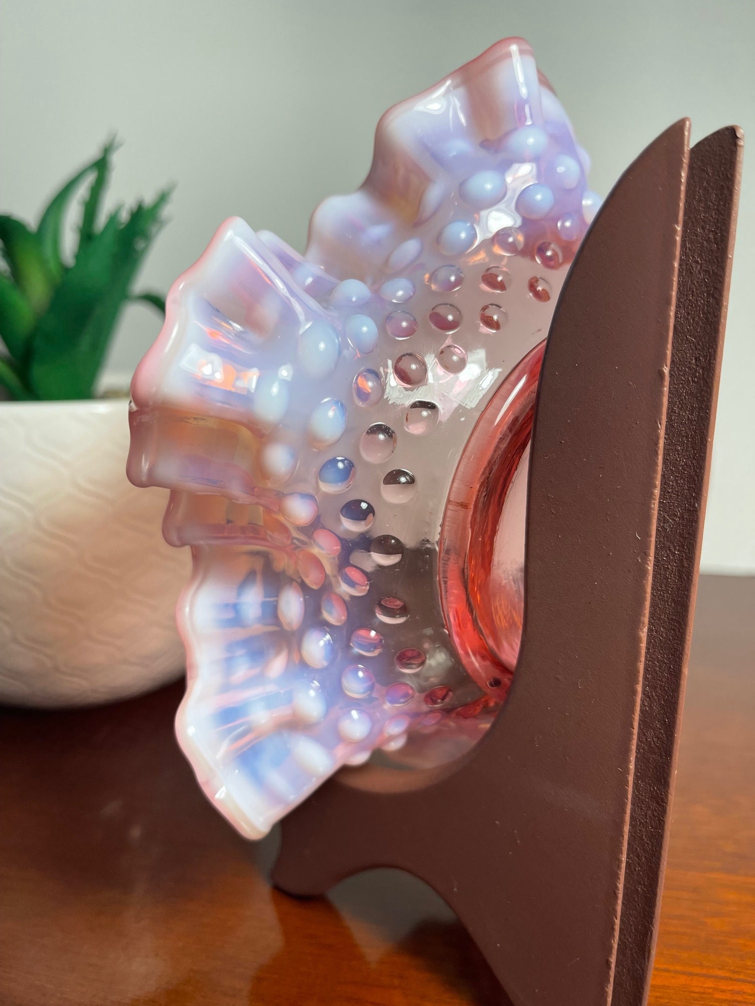 Fenton フェントン キャンディディッシュ ホブネイル Vintage Fenton Cranberry/pink Hobnail Opalescent Ruffled