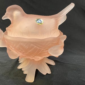 Vintage Westmoreland Pink Satin Glass Dove/Bird on the Nest Large Candy Dish