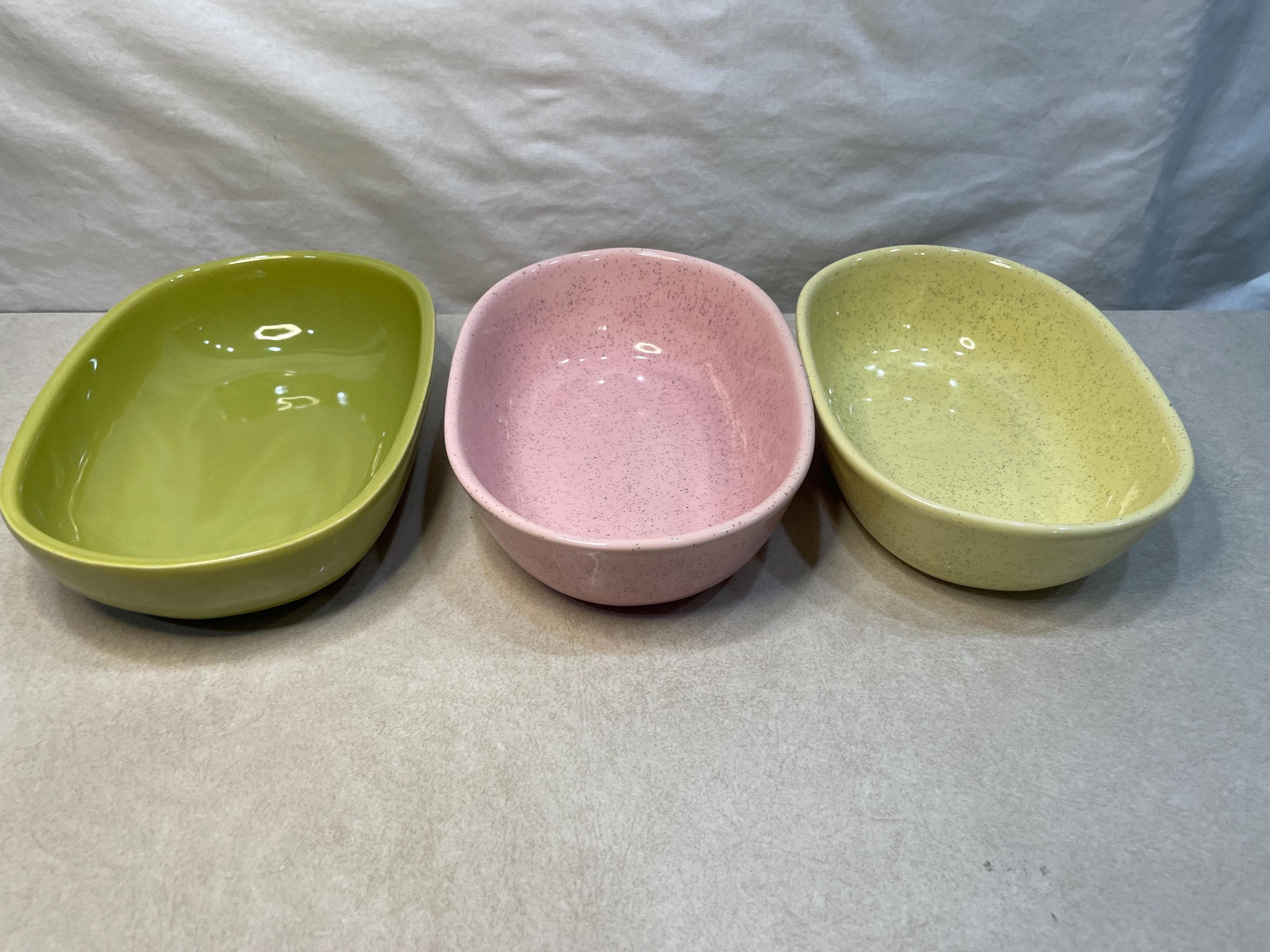 食器 BAUER POTTERY Pasta Bowl Pink Bauer Pink Bowl - Etsy