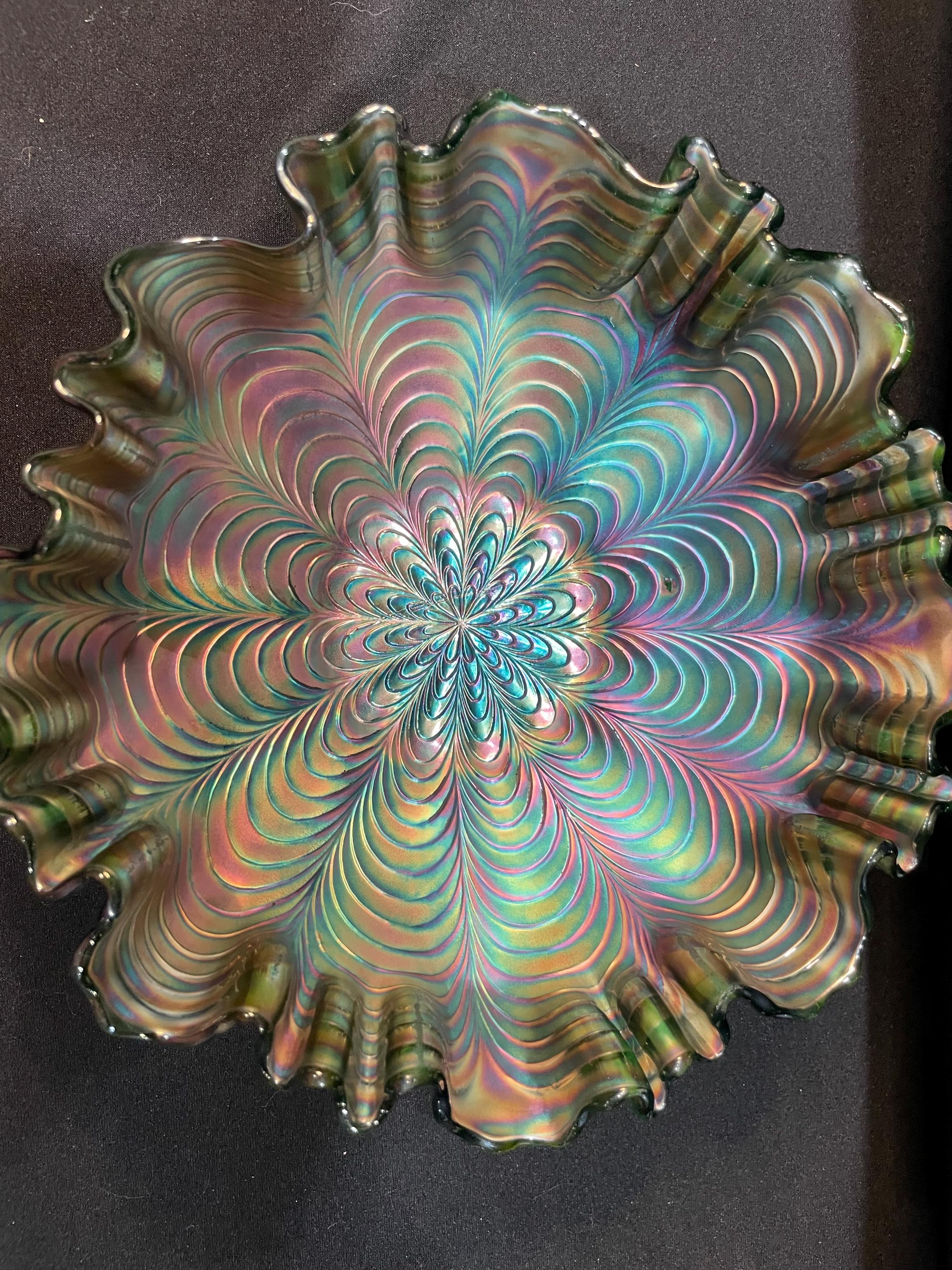 Fenton Green Peacock Tail Ruffled Bowl