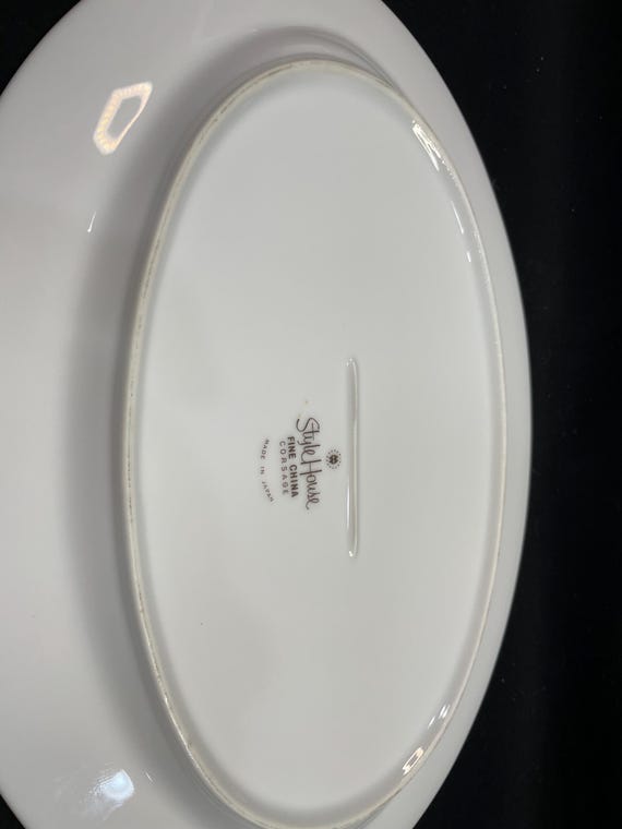 Style House Corsage Pattern Oval Platter 12