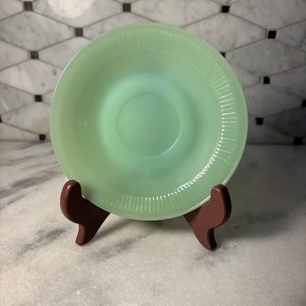 Vintage Anchor Hocking Fire King Jadeite Light Green Glass Plate Oven Ware