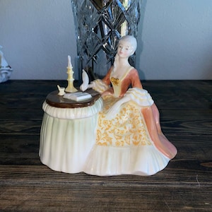 Royal Doulton &quot;Meditation&quot; HN 2330