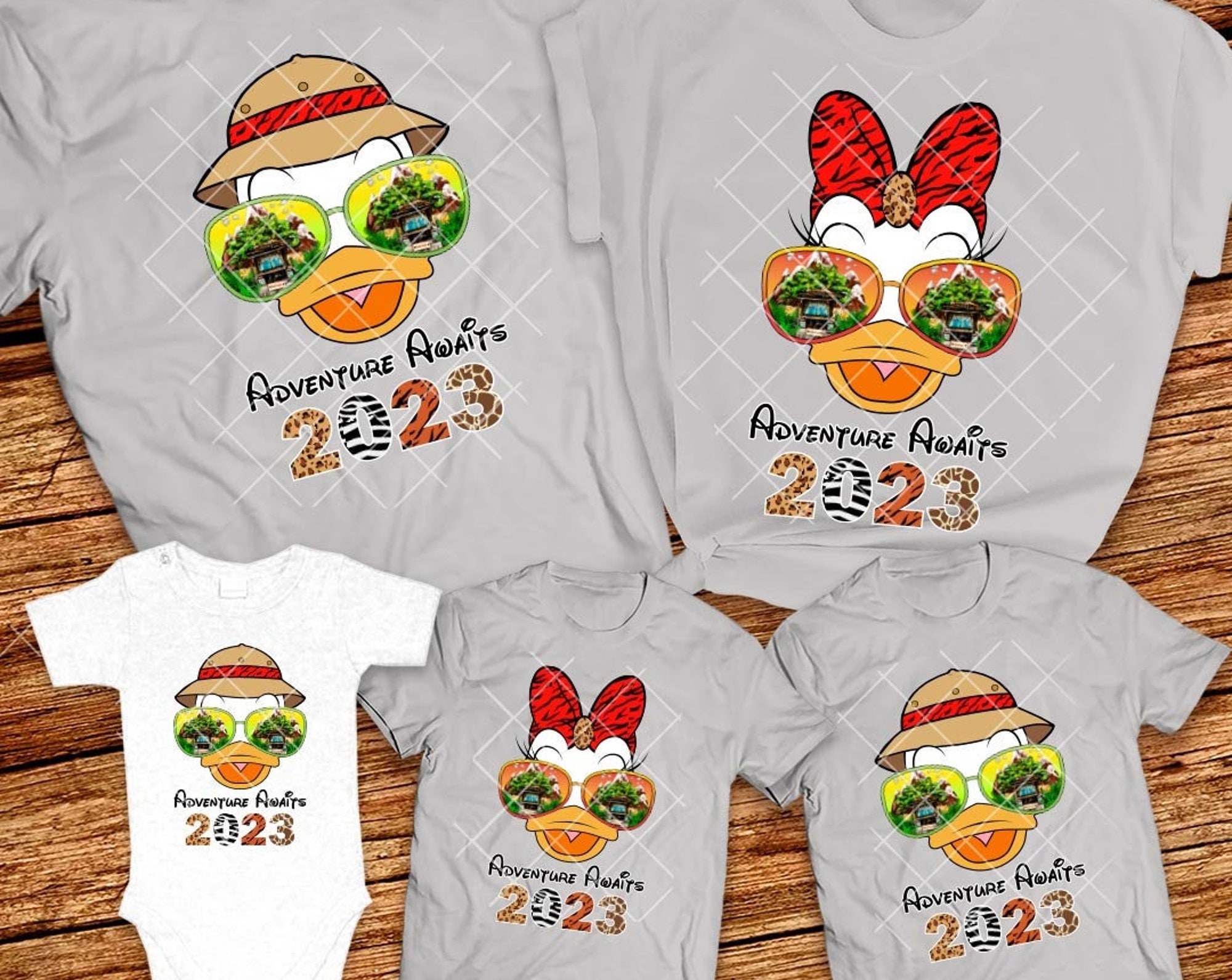 Discover Animal Kingdom Passende Familien 2023 Disney Custom Adventure Awaits Donald und Daisy T-Shirt