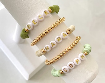 Pulseira com nome heishi em ouro 14k | pulseira heishi | pulseira com nome | pulseira personalizada | jóias personalizadas | pulseira de miçangas heishi