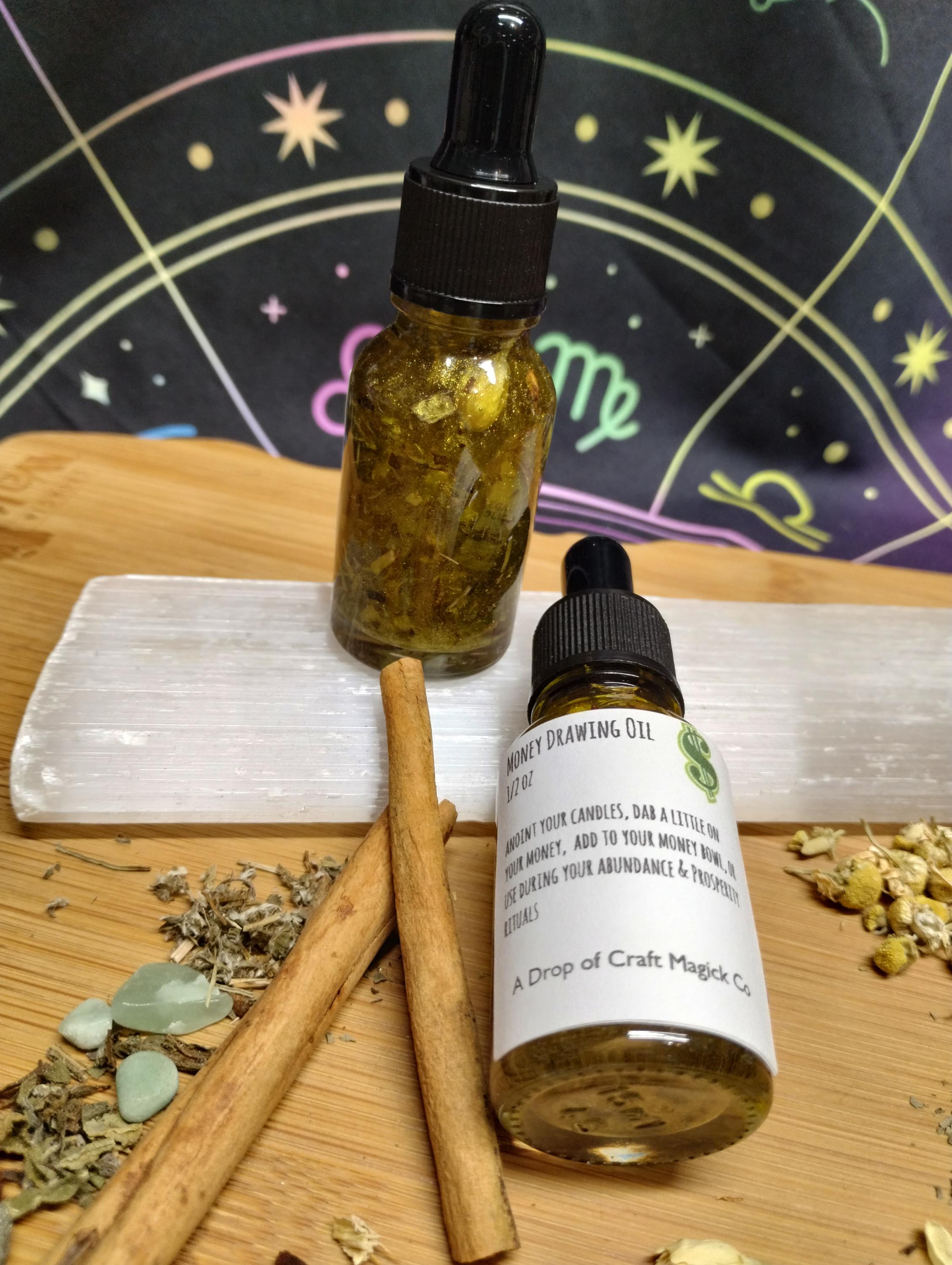 Money Drawing Oil, prosperity, abundance, money, pyrite, green aventurine, herbs, magical oil