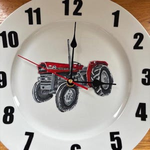 Massey Ferguson, Massey Ferguson 135, MF Traktor, Vatertagsgeschenk, Geschenke für Papa, Uhr, Traktor, Vintage Traktor, Alter Traktor, Geschenk.