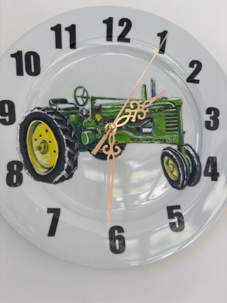 WinCraft Orologio Da Parete John Deere TRACTORSIDE - Diametro 32,4 Cm - Movimento Al Quarzo - Licenza Ufficiale