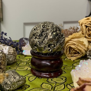 Wooden Crystal Ball Stand Medium
