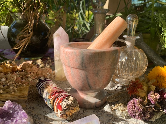 Sunset Jade Mortar & Pestle w/ Lavender