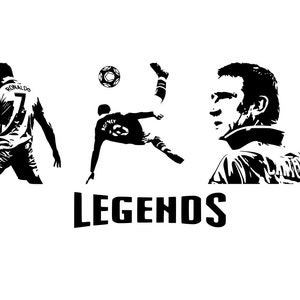 Może przedstawiać: Czarno-biała sylwetka trzech piłkarzy, w tym Cristiano Ronaldo, Wayne Rooney i trzeciego piłkarza. Tekst "LEGENDS" znajduje się pod piłkarzami.