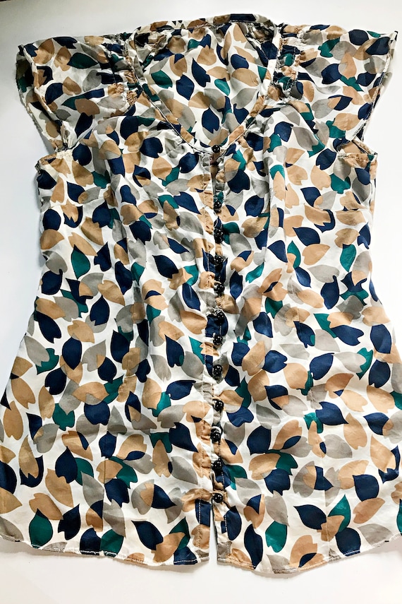 Silky Cap Sleeved Leaf Pattern Button Down Blouse - image 3