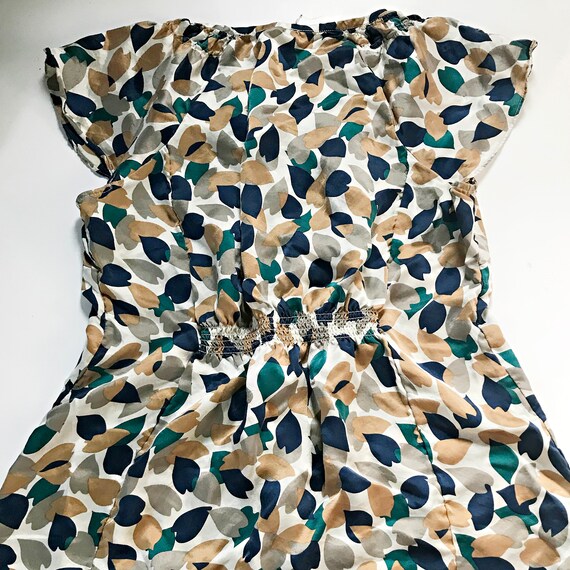 Silky Cap Sleeved Leaf Pattern Button Down Blouse - image 6