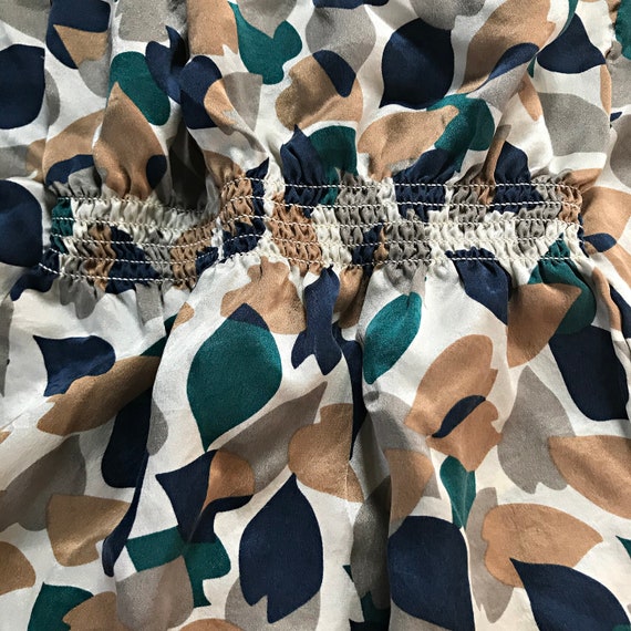 Silky Cap Sleeved Leaf Pattern Button Down Blouse - image 8