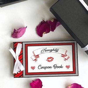 Libro coupon per lui, lei, fidanzato, fidanzata, marito, moglie. Regalo di San Valentino per l'anniversario di matrimonio sexy, birichino e civettuolo. Libro dei buoni sessuali