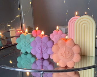 Flower Candle | Cute Gift | Choice of Colour and Scent | Fast Delivery | Perfect for Gifts