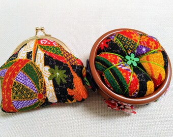 Japanese traditional fabric Gamaguchi sawing pouch & pin cushion for sawing set, Handmade