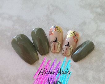 Pumpkin Fall Press on Nails, Green Fall Nails, Fall Nails, Leaf Press on nails, Autumn Press on Nails, Olive Green Press on Nails