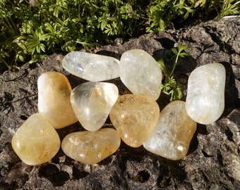 Citrine Tumblestone with Rainbows
