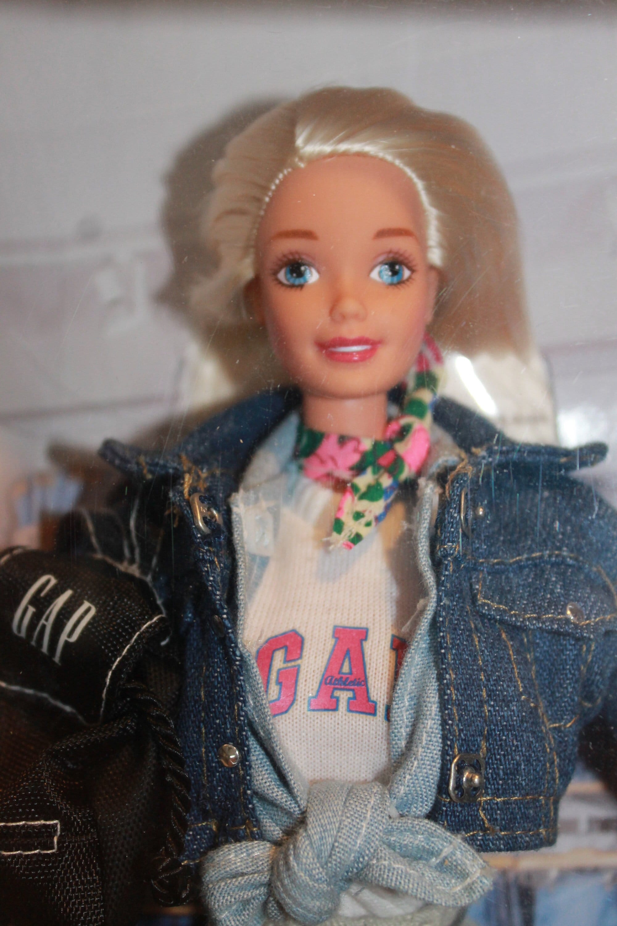 バービー　GAP BARBIE A/A  ギャップ　超レア Gap Barbie Doll AA - 16450 BarbiePedia