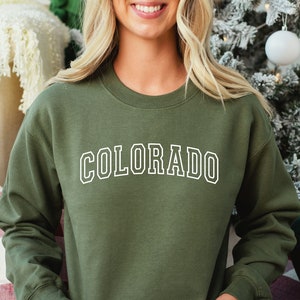 Colorado Sweatshirt, Colorado Sweater, Crewneck Sweatshirt, Colorado Sweat, Cute Gift, State Gift Sweatshirt, Fleece Sweater, Christmas Gift