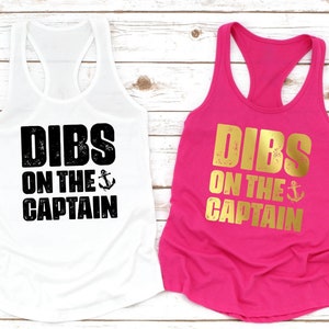 Dibs On The Captain Women's Anchor Tank Top - Loose Fit Graphic Tee For Beach & Casual Wear - View #7