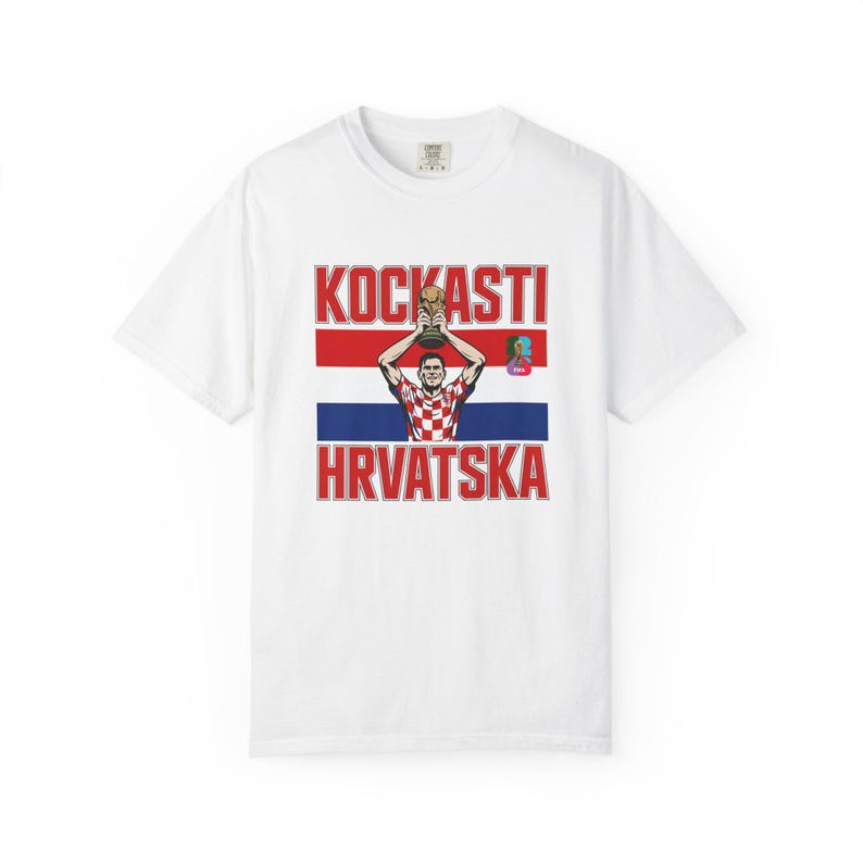 Kockasti Hrvatska Fußballspieler Trophäe T-Shirt | Kroatien WM 26 Flagge Fußball Tee Bild 1