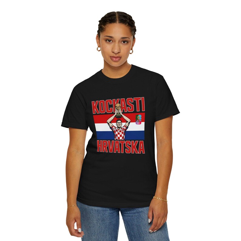 Kockasti Hrvatska Fußballspieler Trophäe T-Shirt | Kroatien WM 26 Flagge Fußball Tee Bild 11