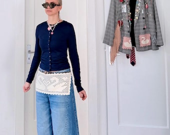 Filet Crochet Apron with Swan Motif | Lace Accessory