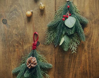 10” Winter Faux Greenery Bunch with Custom Accent | Mistletoe, Pinecone, Gold Ornaments