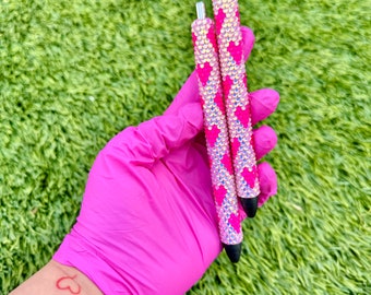 Glazen strass-pen met neonroze hartjes