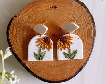 The "Nora" Earrings/ Speckled white/ Sunflower/ Dangle