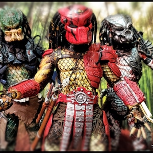 Predators in a group of 3 ready for battle!