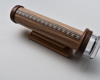 Handgefertigtes interaktives Kaleidoskop, es ist wie immer zwei Kaleidoskope In einem Paket, unser Favorit.