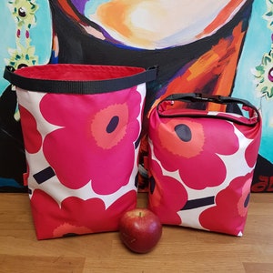 Kult Marimekko Lunchbag / Wetbag / Kulturtasche mit Griff, lebensmittelecht beschichtetes Wachstuch, Picknick Fahrradtasche, Outdoor Öko Tex