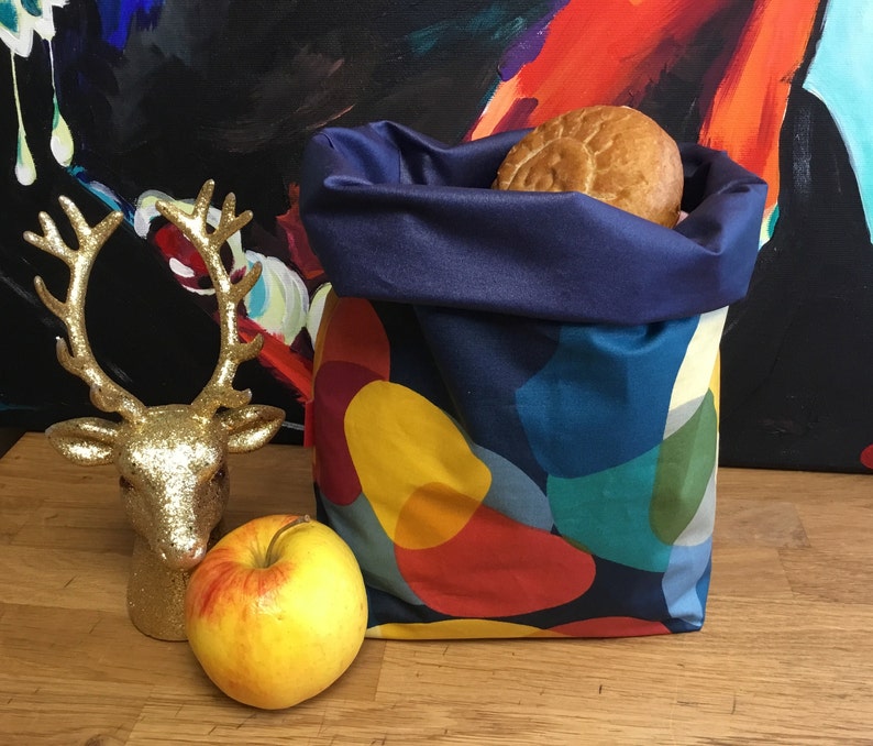 Rolltop Lunchbag groß mit Griff, lebensmittelecht, waschbar, Snack Bag, Brötchenkorb, Kulturbeutel, Fahrrad Picknick Wachstuch Tasche ökotex Innen dunkelblau