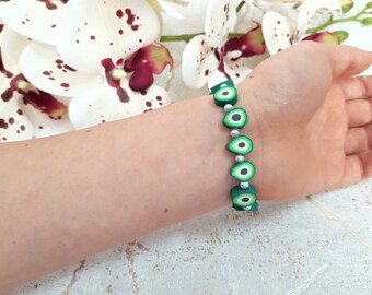 アボカドポリマークレイブレスレット：パーソナライズされた名前の友情