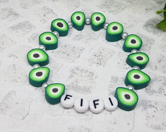 アボカドポリマークレイブレスレット：パーソナライズされた名前の友情