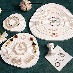 Natural Plaster Water Ripples Jewelry Display, White Shell Jewelry Display Set, Hexagon Necklace Display, Jewelry Display Dish