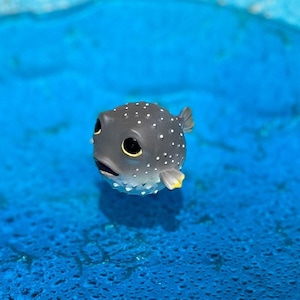 Puffer fish figurine cute fish model miniature fish gift fish gift figurine fun pet figure sea life figurine
